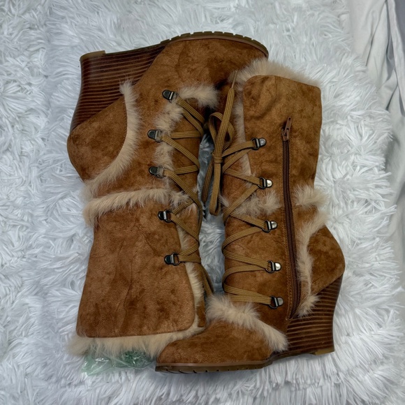 Bakers Heeled Boots - Picture 3 of 10